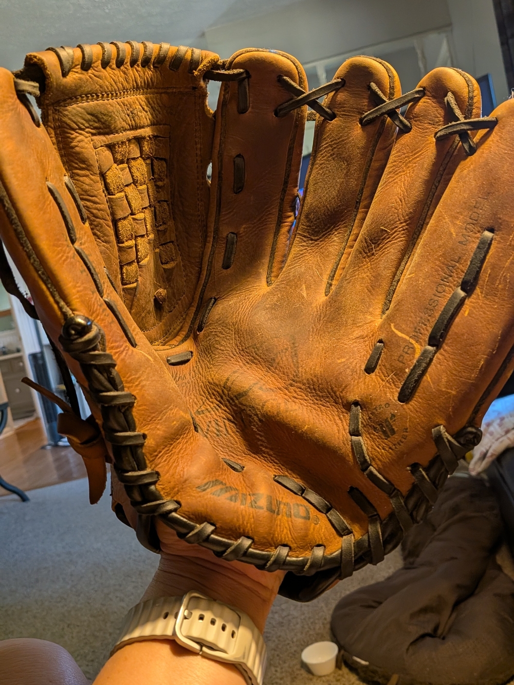 Men's Mizuno Baseball Glove - Tan Leather 18"